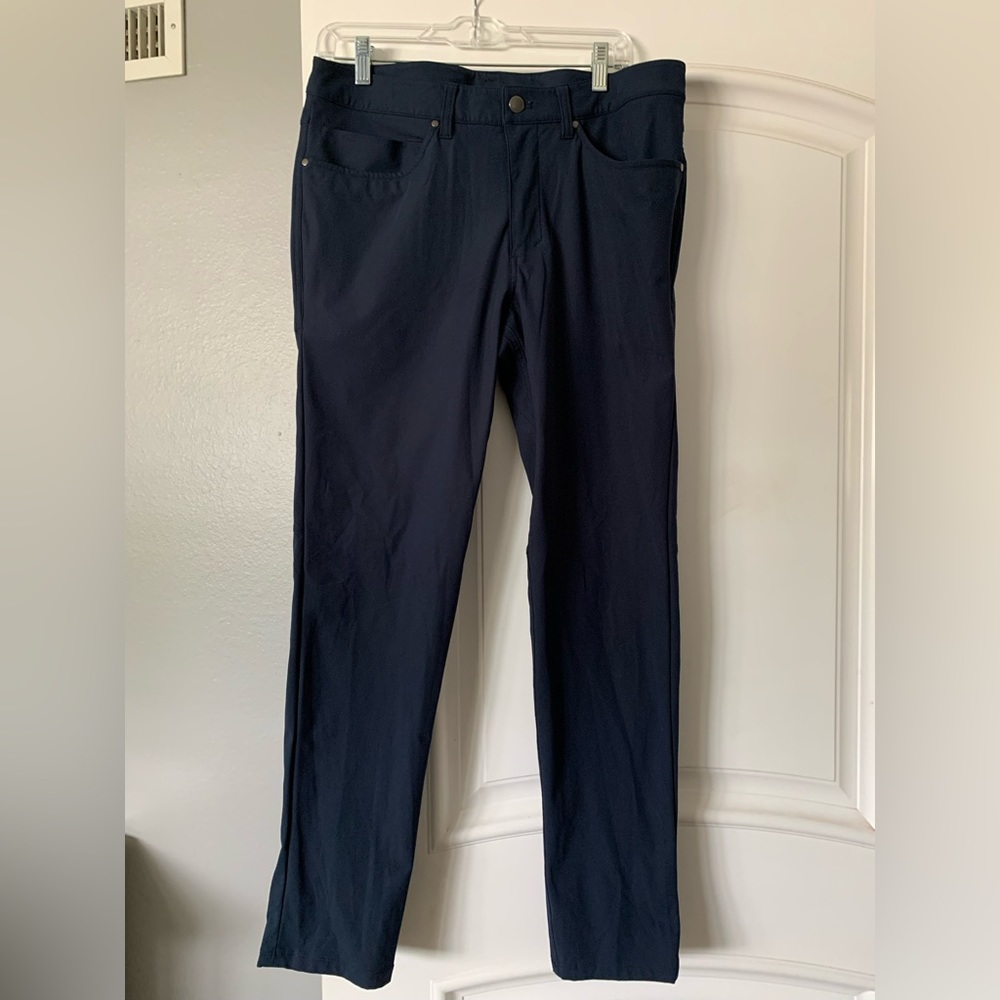 Lululemon, ABC pant slim Warpstreme waist 32, length 30 Navy Blue